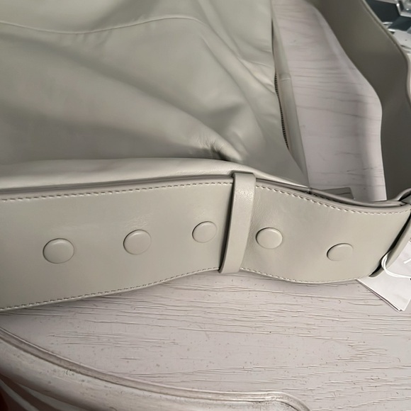 H&M LEATHER SHOULDER BAG - Picture 6 of 6